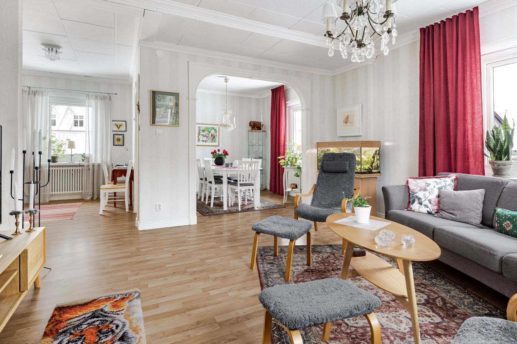 Villa, Rosenhällsgatan 35, Snopptorp, Eskilstuna