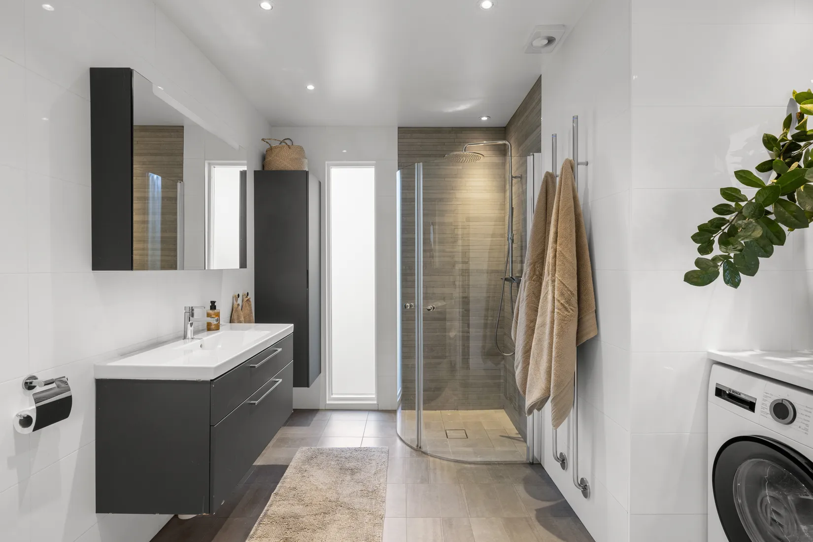 Radhus, Rågvägen 23, Fårdala, Tyresö