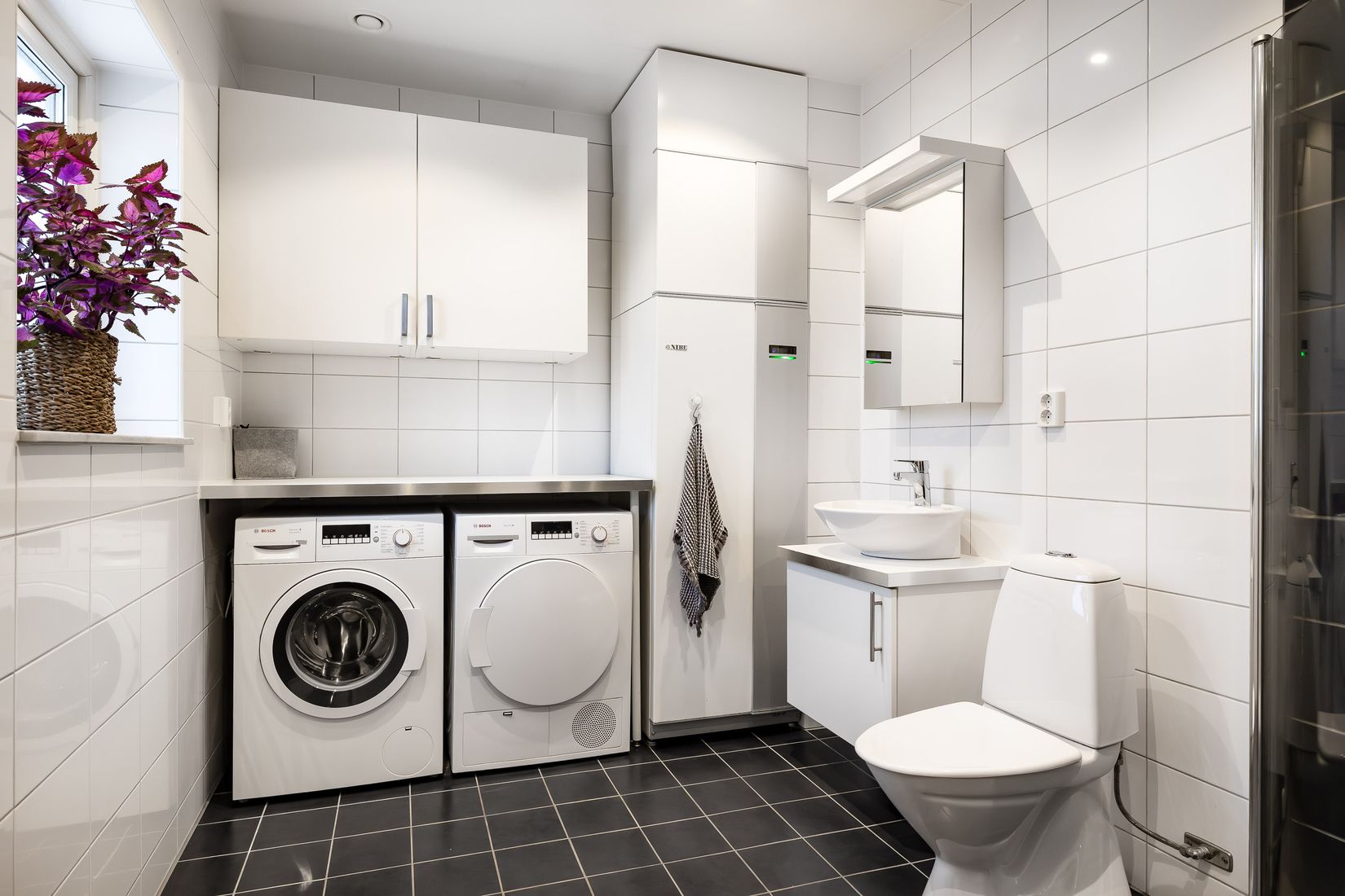 Radhus, Lakevägen 38A, Ekeby Almby, Örebro