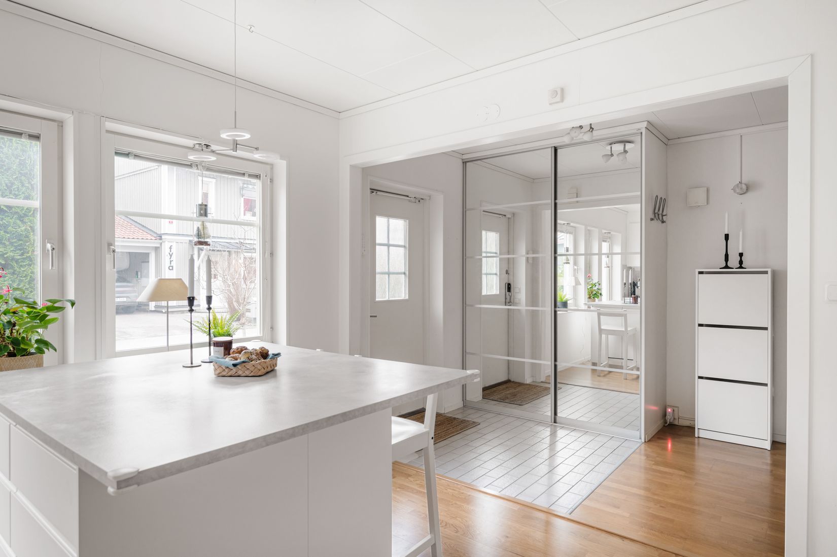 Villa, Radhus, Månskensgränd 5, Berghem / Polhem, Järfälla