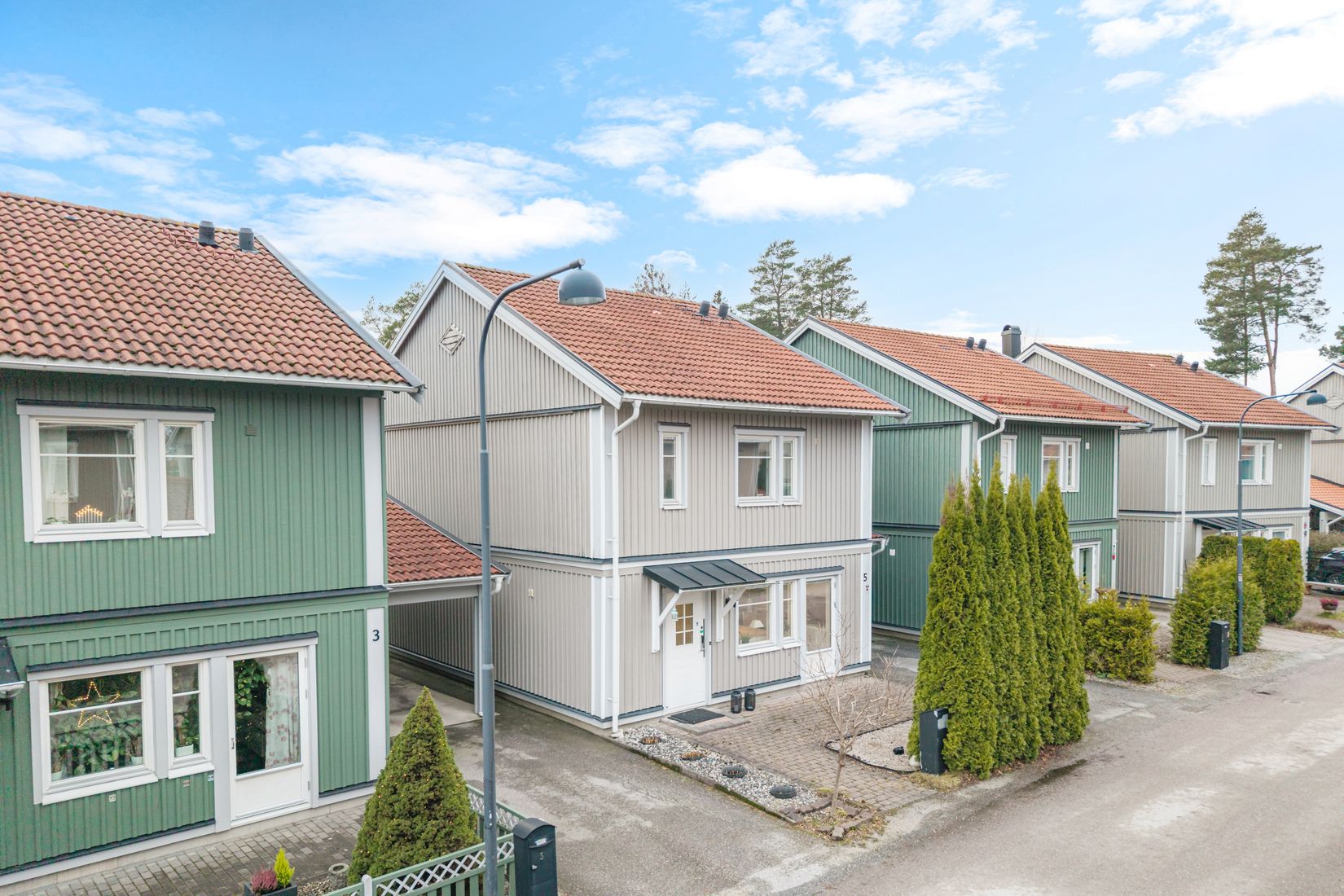 Villa, Radhus, Månskensgränd 5, Berghem / Polhem, Järfälla