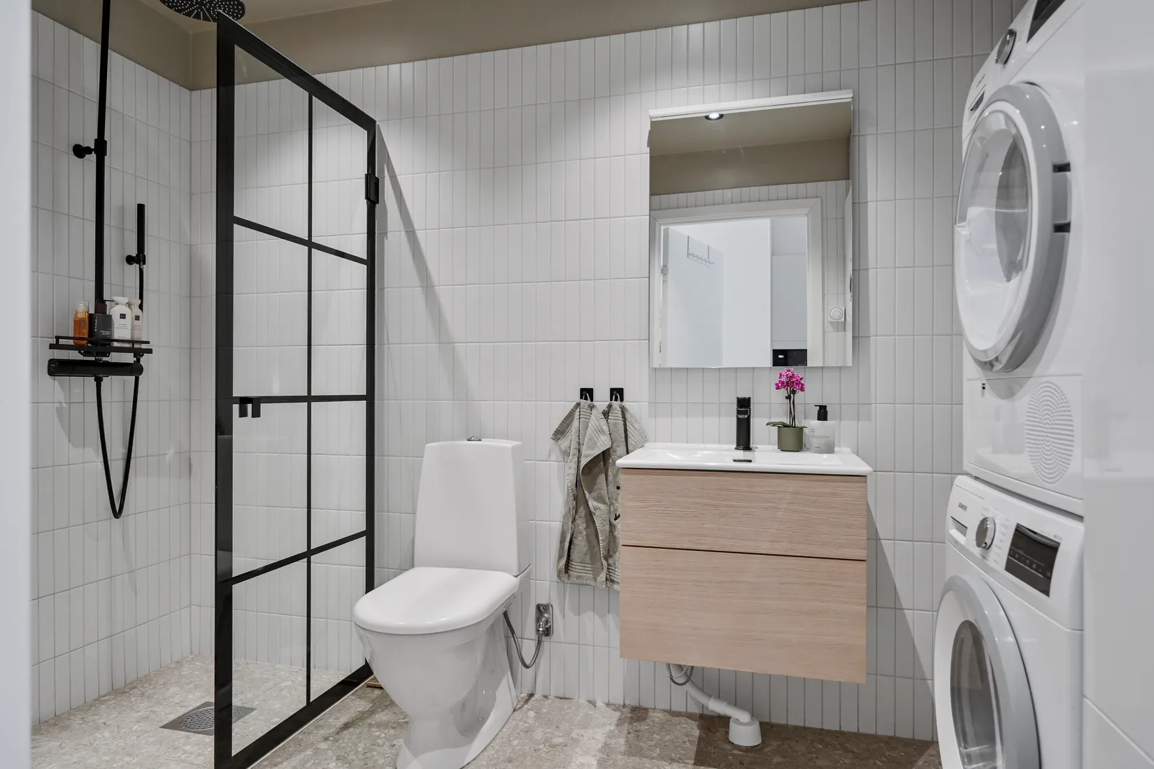 Bostadsrätt, Radhus, Uppfinnargatan 7A, Fresta, Upplands Väsby