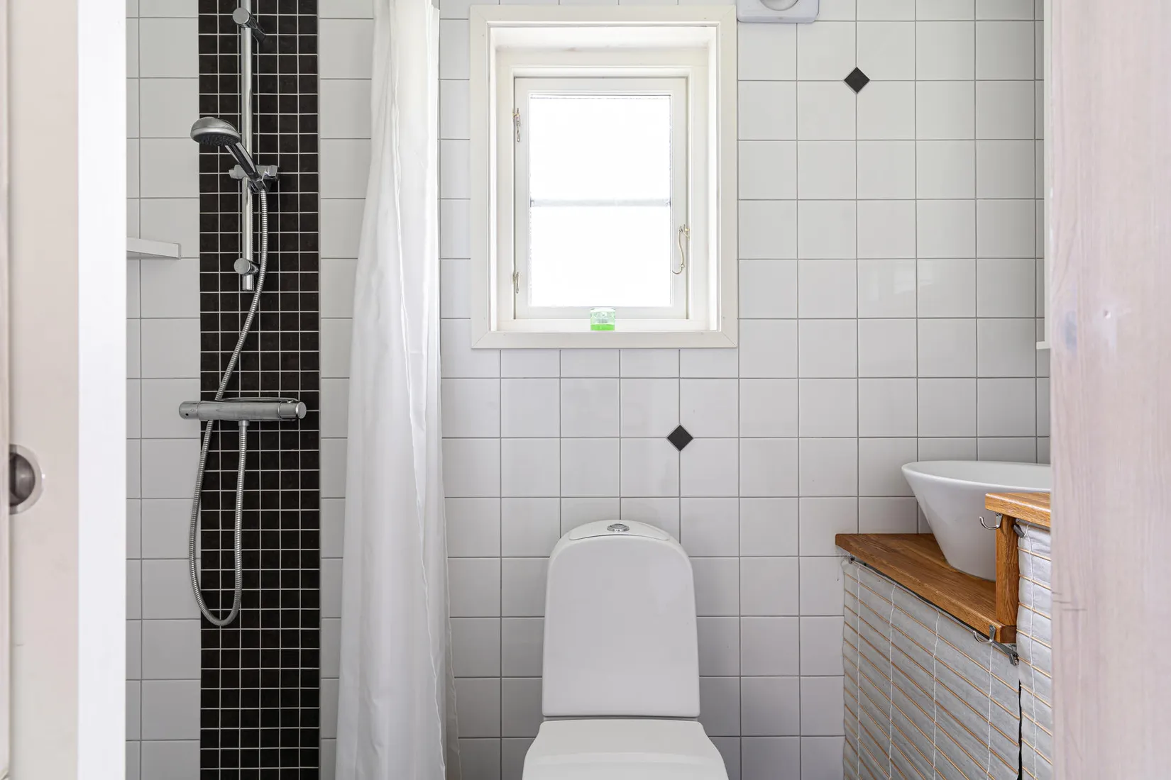 Villa, Vallby Eknäs 6, Vallby Eknäs, Enköping