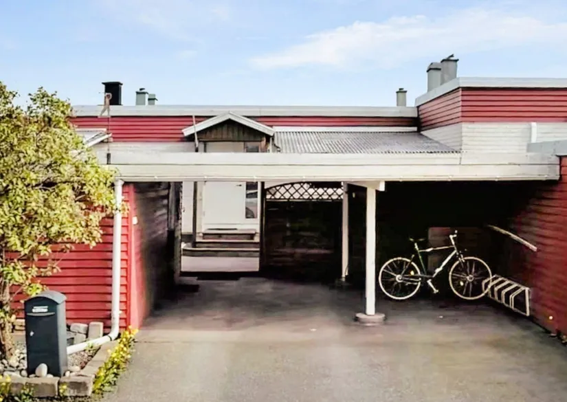 Villa, Radhus, Ljungvägen 128, Upplands Väsby