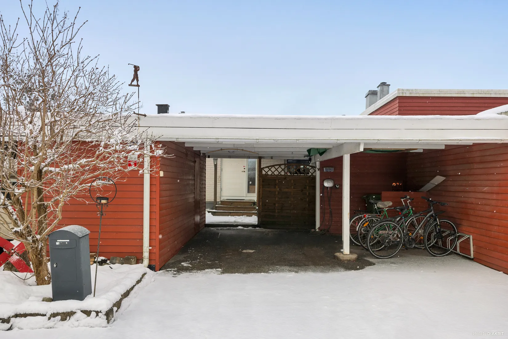Villa, Radhus, Ljungvägen 128, Upplands Väsby