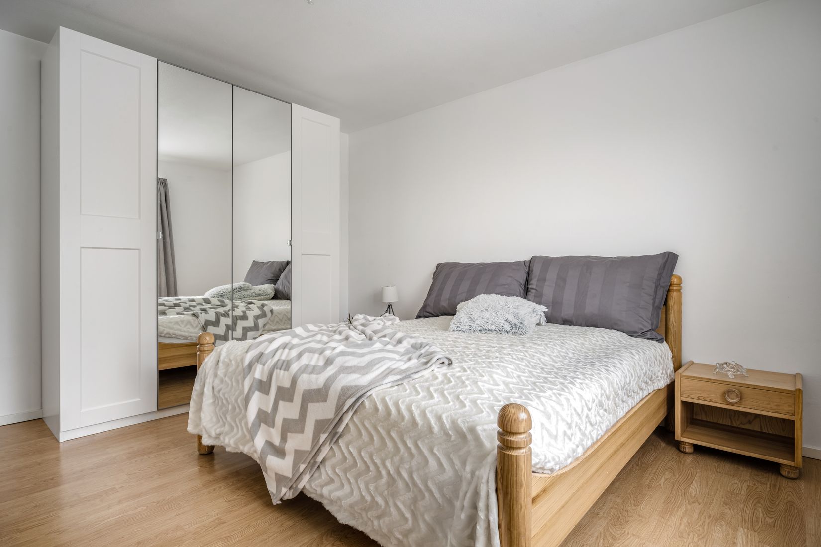 Bostadsrätt, Falkholmsgränd 33, Skärholmen, Stockholm