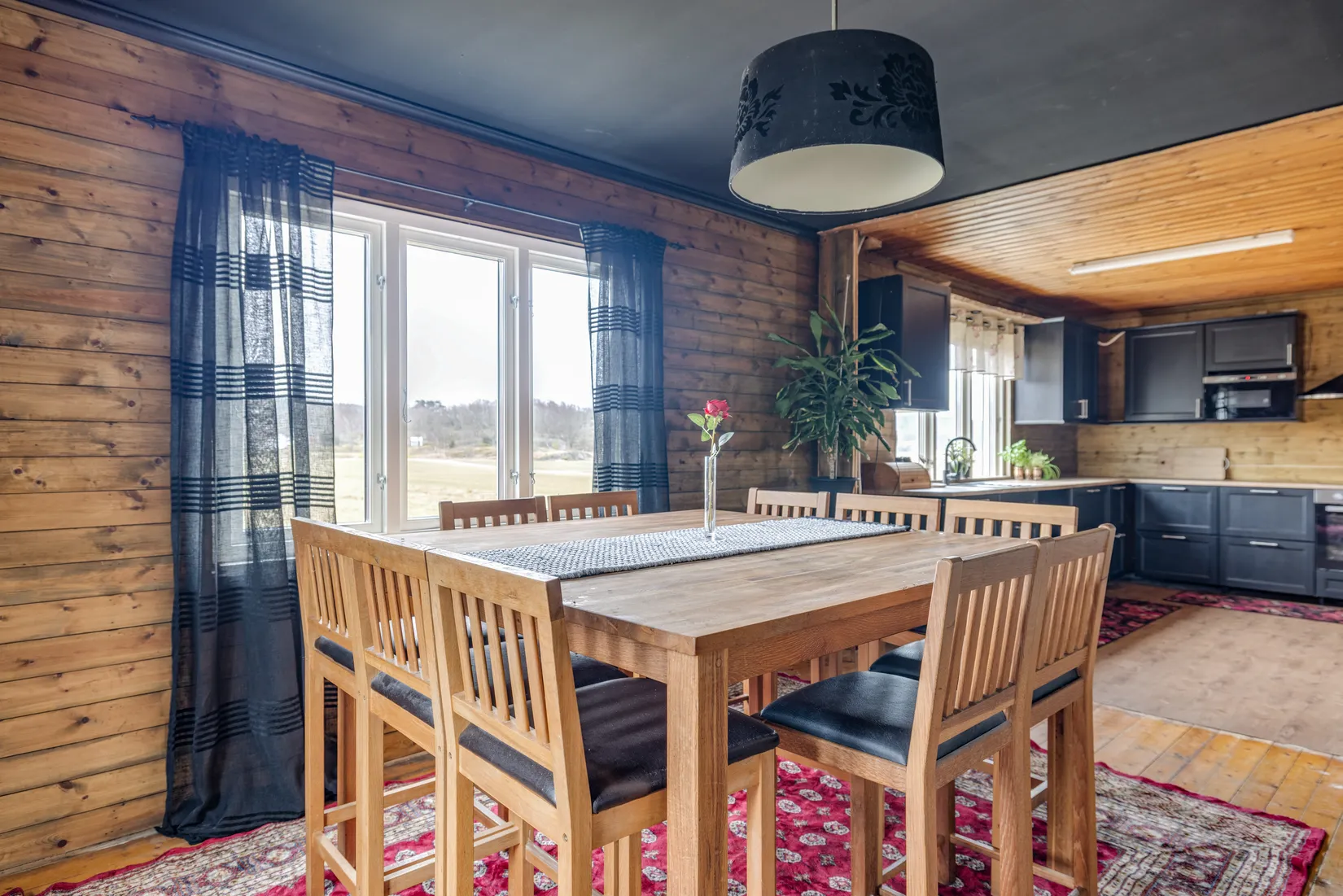 Villa, Brok 12, Brok, Tjörn