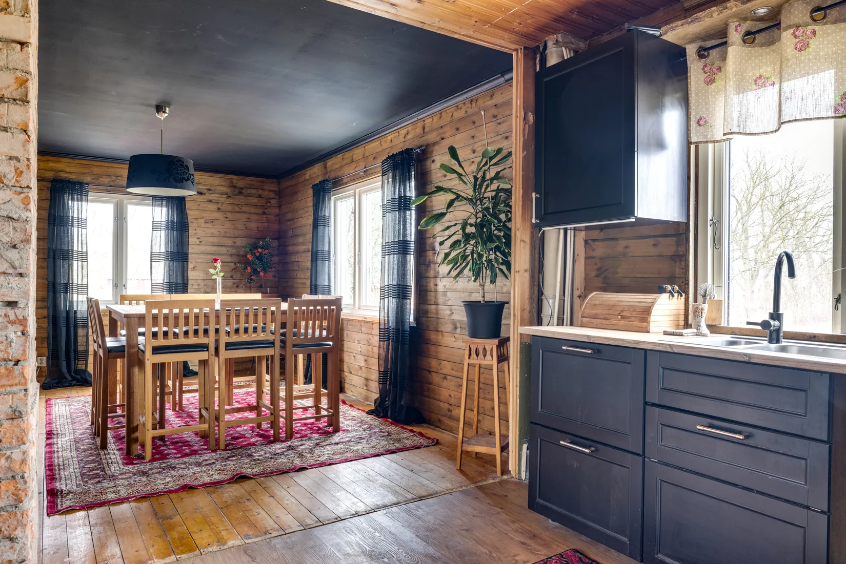 Villa, Brok 12, Brok, Tjörn