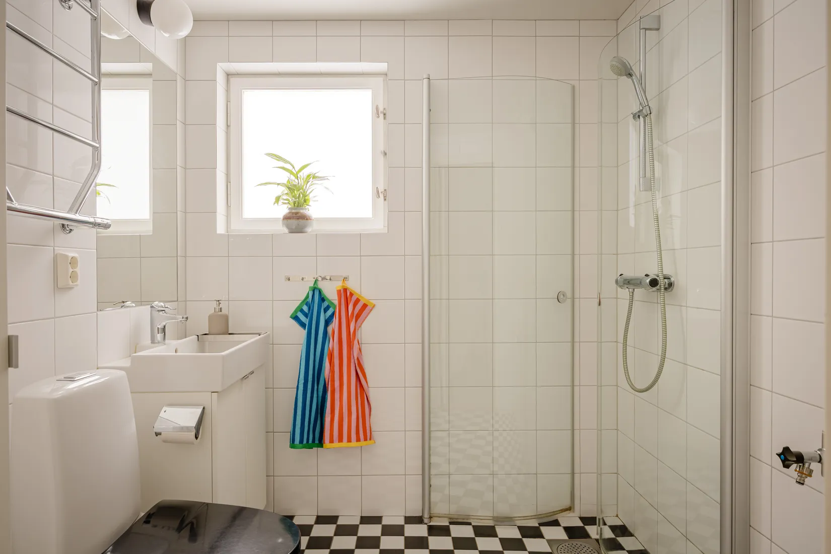 Bostadsrätt, Radhus, Riksrådsvägen 35, Bagarmossen, Stockholm