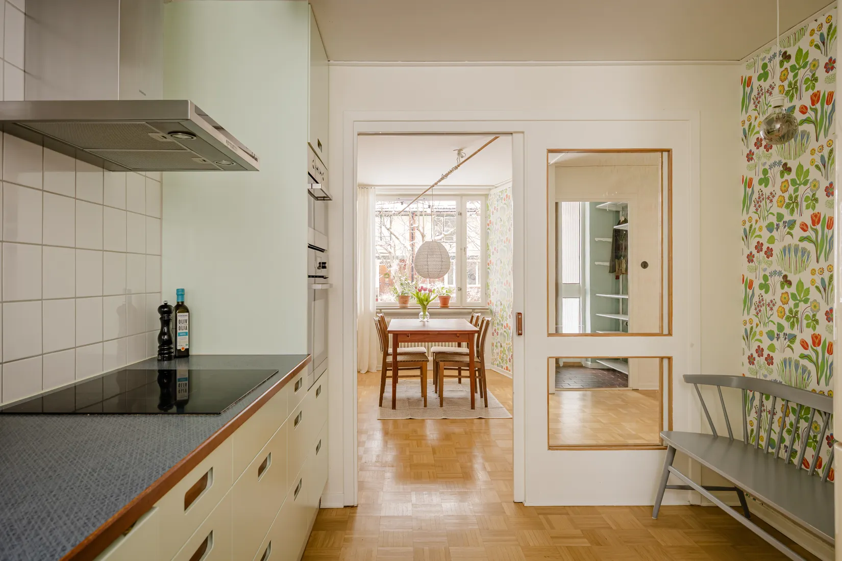 Bostadsrätt, Radhus, Riksrådsvägen 35, Bagarmossen, Stockholm