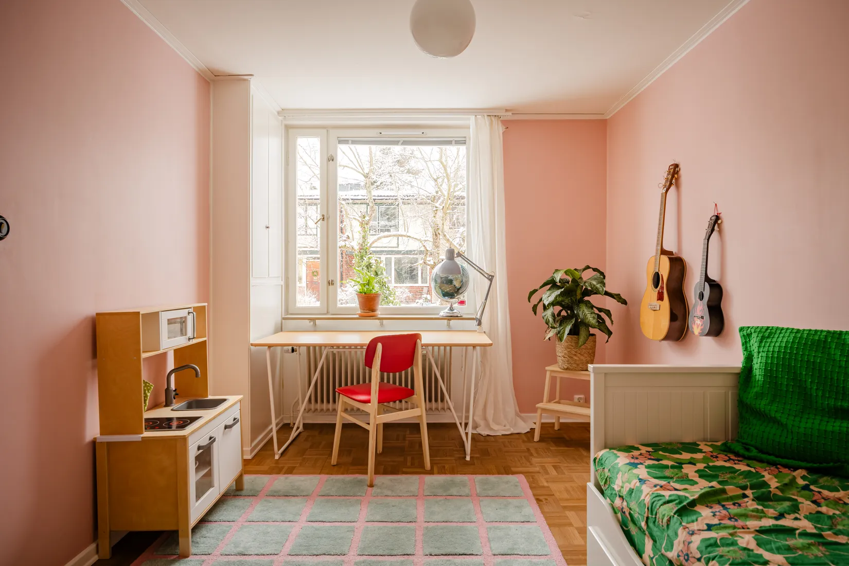 Bostadsrätt, Radhus, Riksrådsvägen 35, Bagarmossen, Stockholm