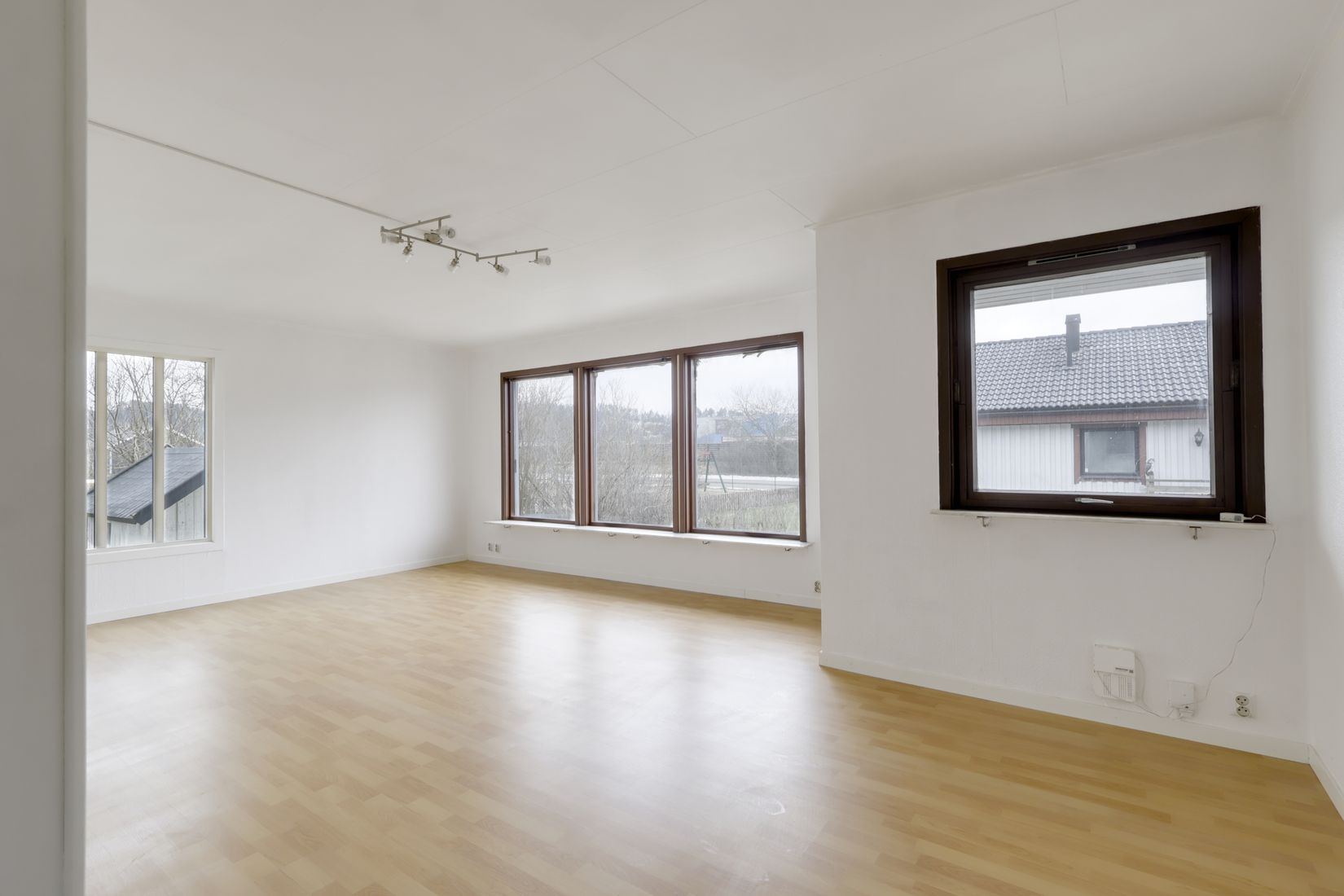 Villa, Frälsegårdsvägen 4, Lilla Edet