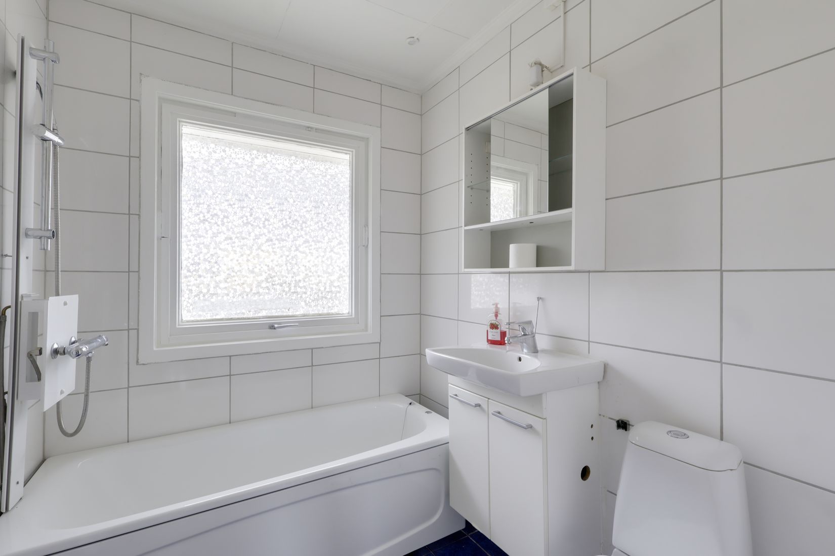 Villa, Frälsegårdsvägen 4, Lilla Edet