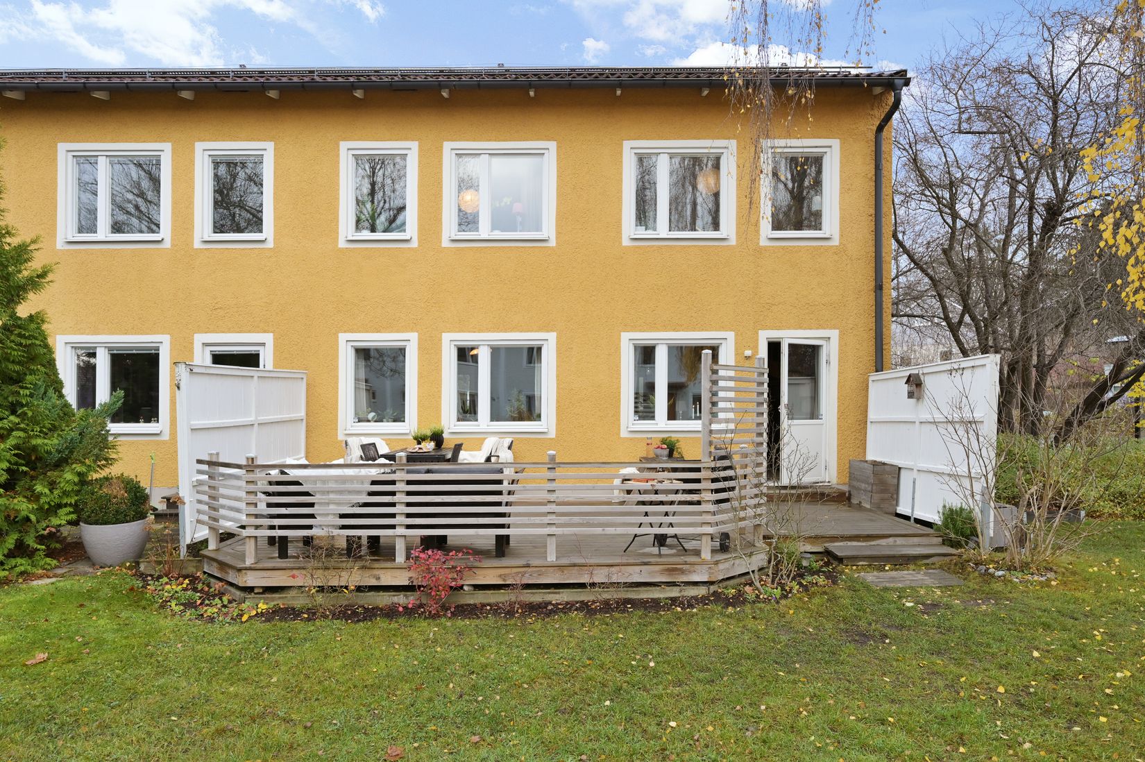 Radhus, Starbovägen 10, Nälsta, Stockholm