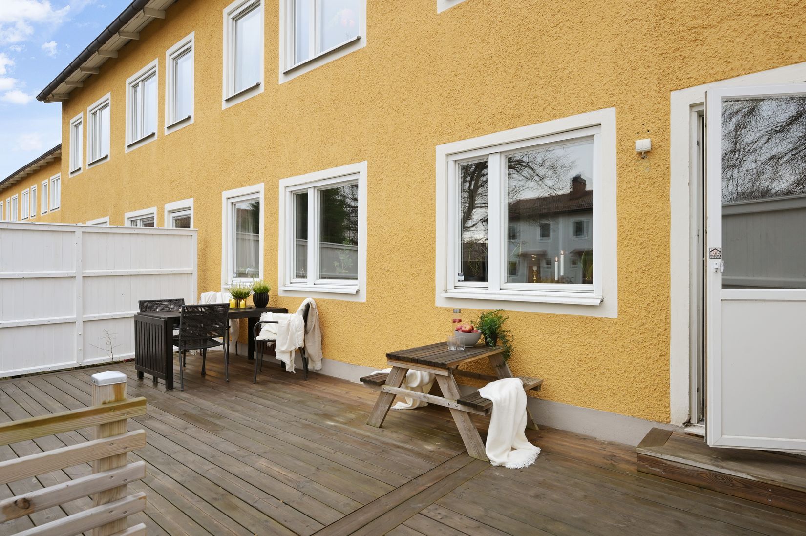 Radhus, Starbovägen 10, Nälsta, Stockholm