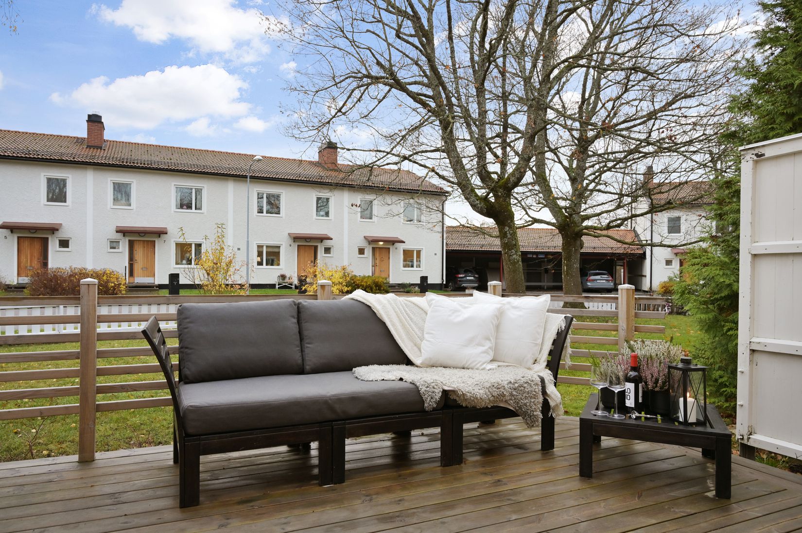 Radhus, Starbovägen 10, Nälsta, Stockholm