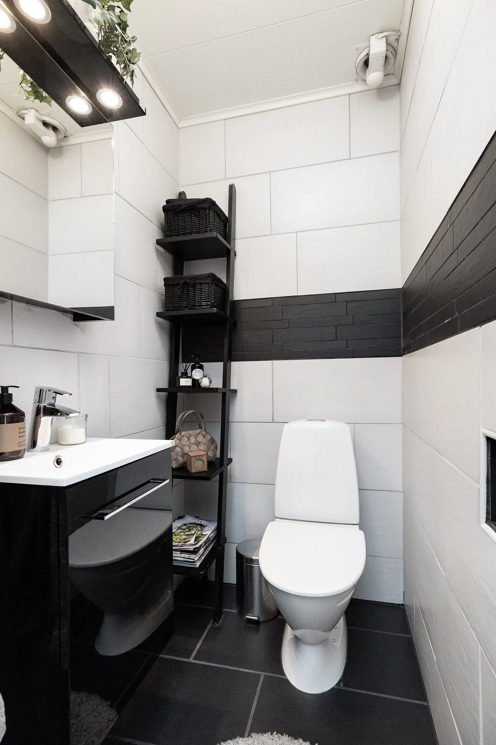 Villa, Östanbergsvägen 27, Lillån, Örebro