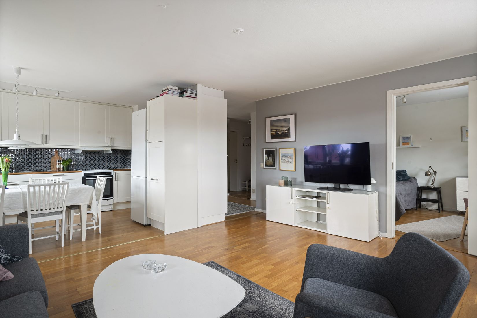 Bostadsrätt, Pilottorget 8, Skarpnäck, Stockholm