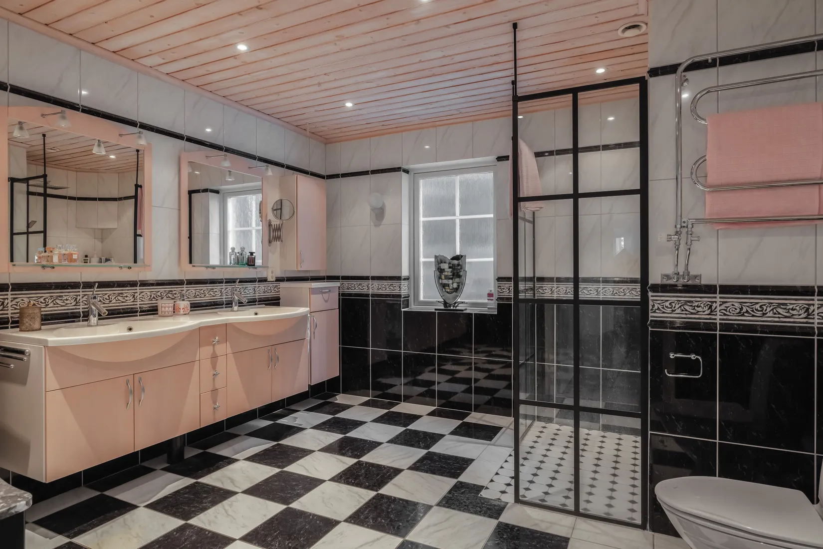 Villa, Jägarstigen 19, Falkberget, Sollentuna