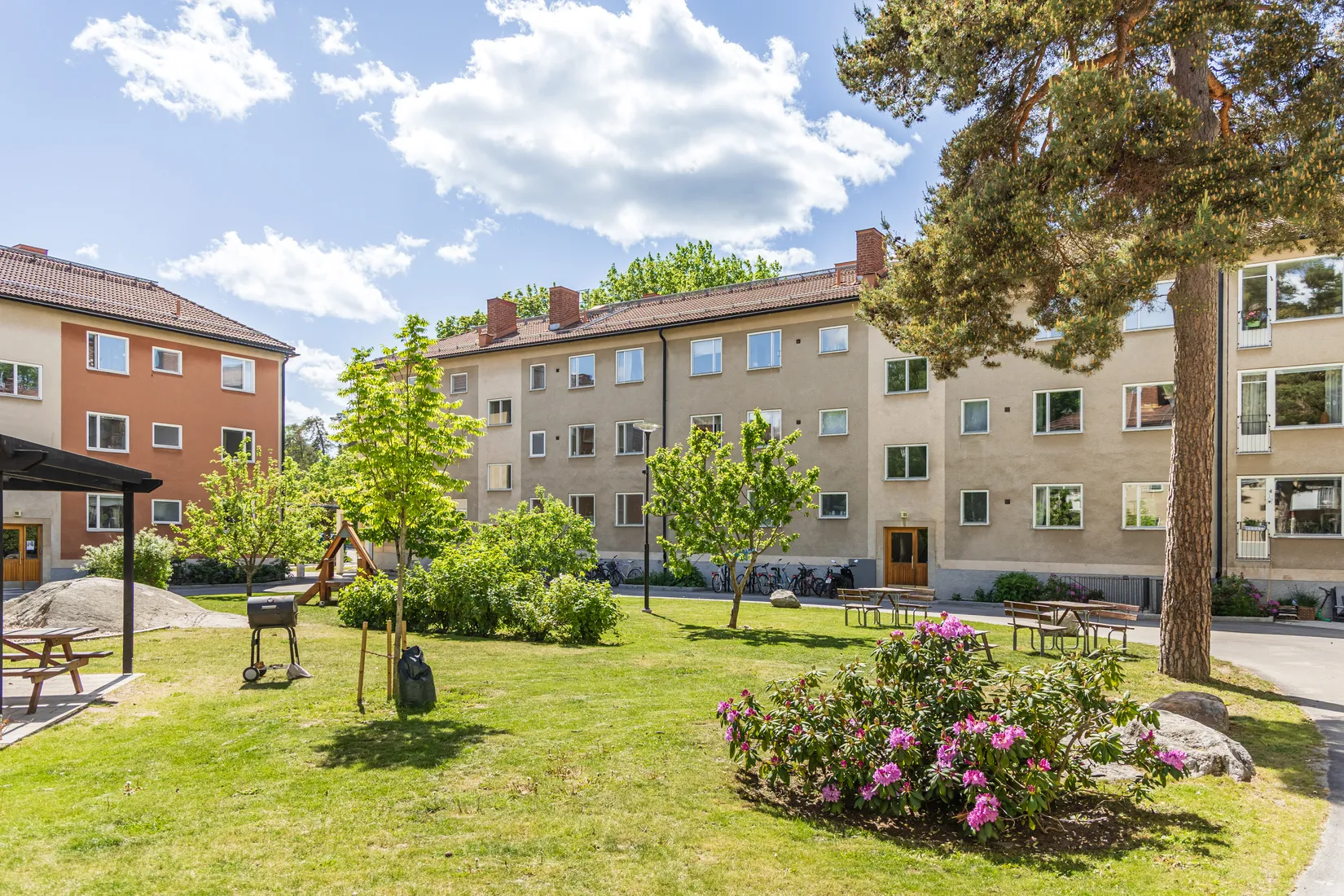 Bostadsrätt, Rusthållarvägen 123, Bagarmossen, Stockholm
