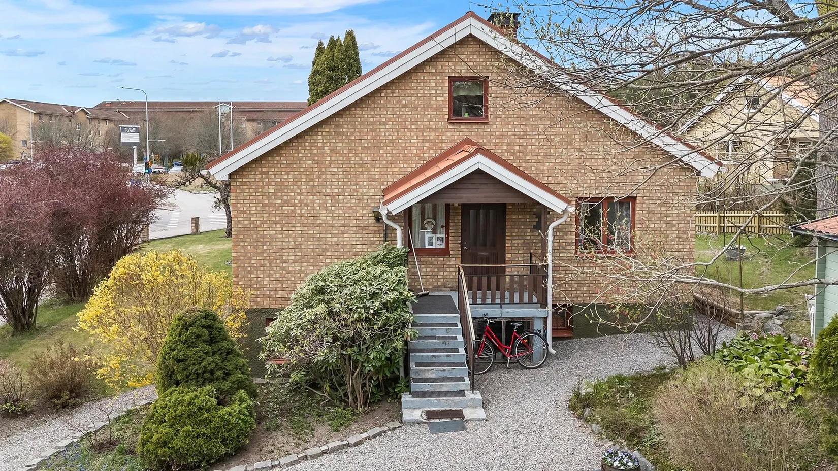 Villa, Silfverstolpes gata 2, Nordanby, Västerås