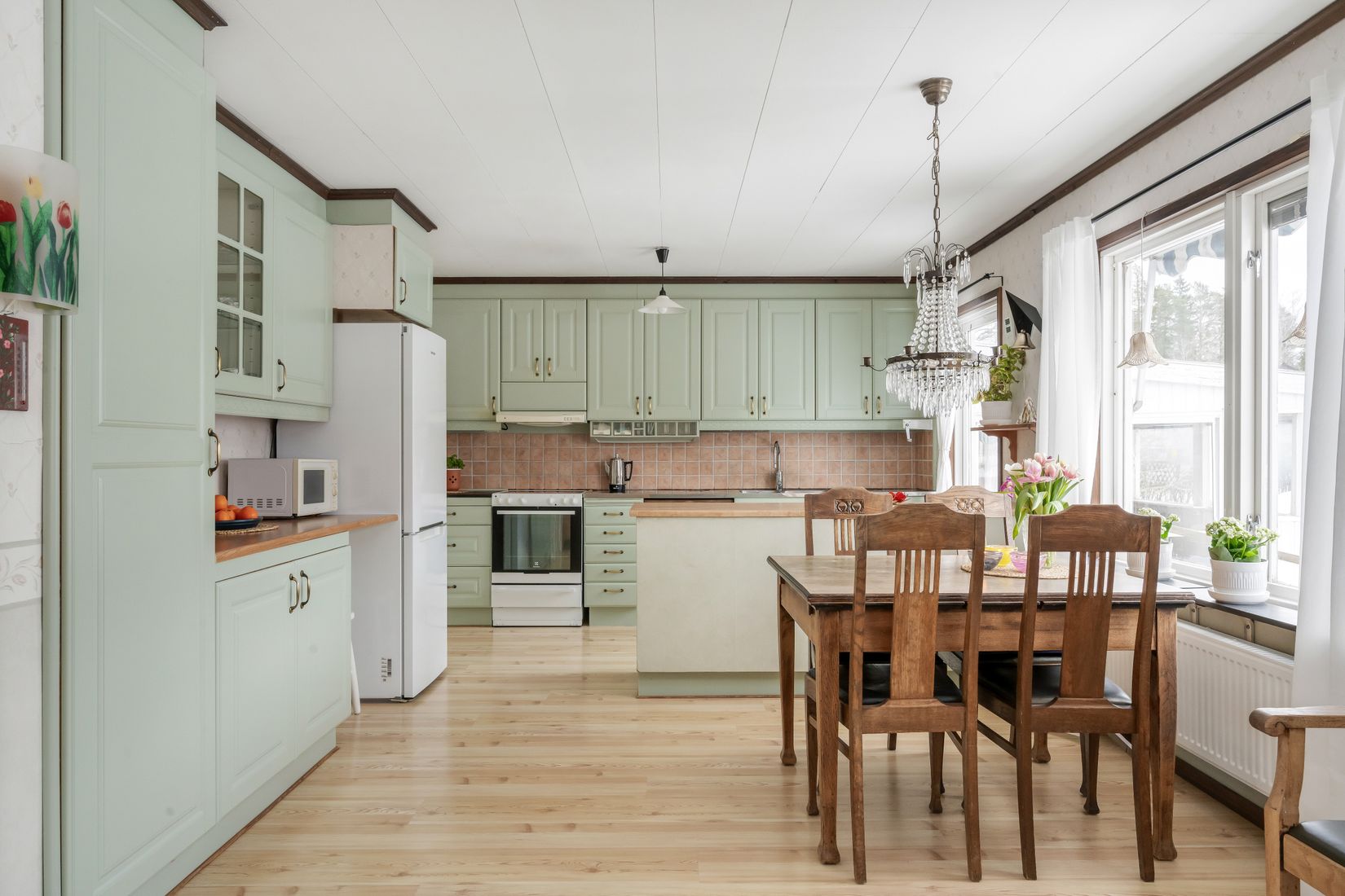 Villa, Skutåvägen 6, Bälinge, Uppsala