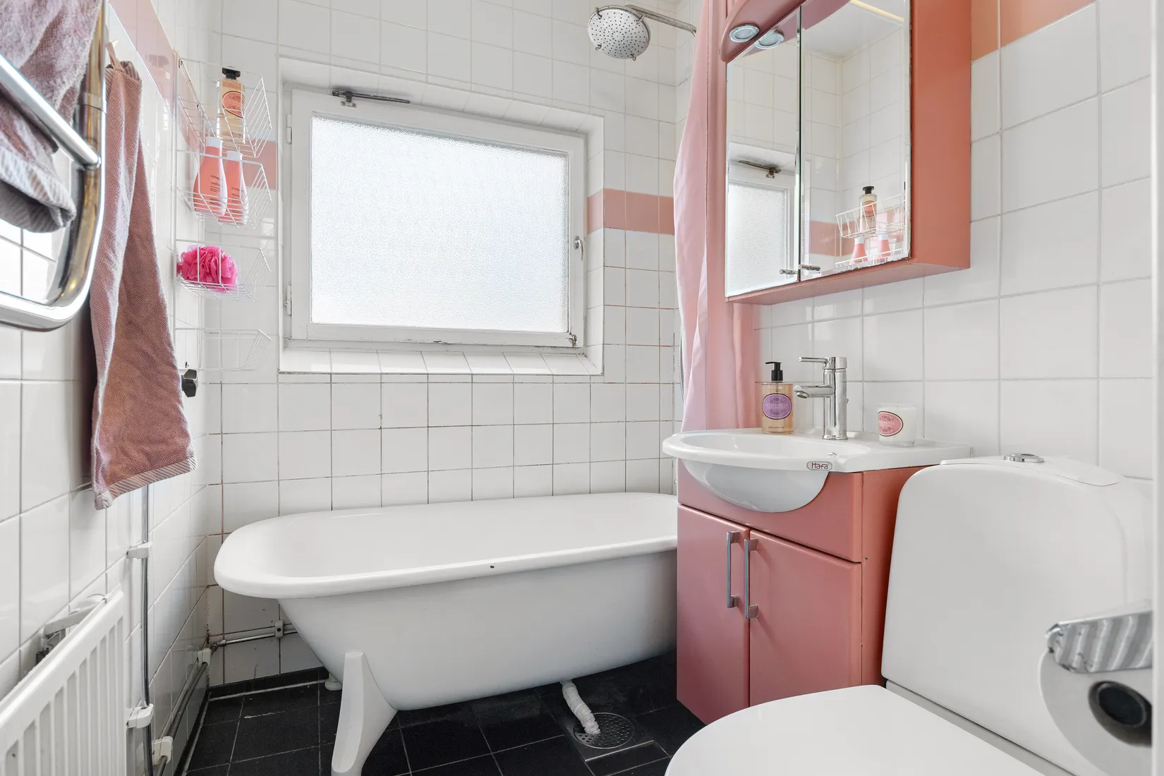 Bostadsrätt, Rusthållarvägen 141, Bagarmossen, Stockholm