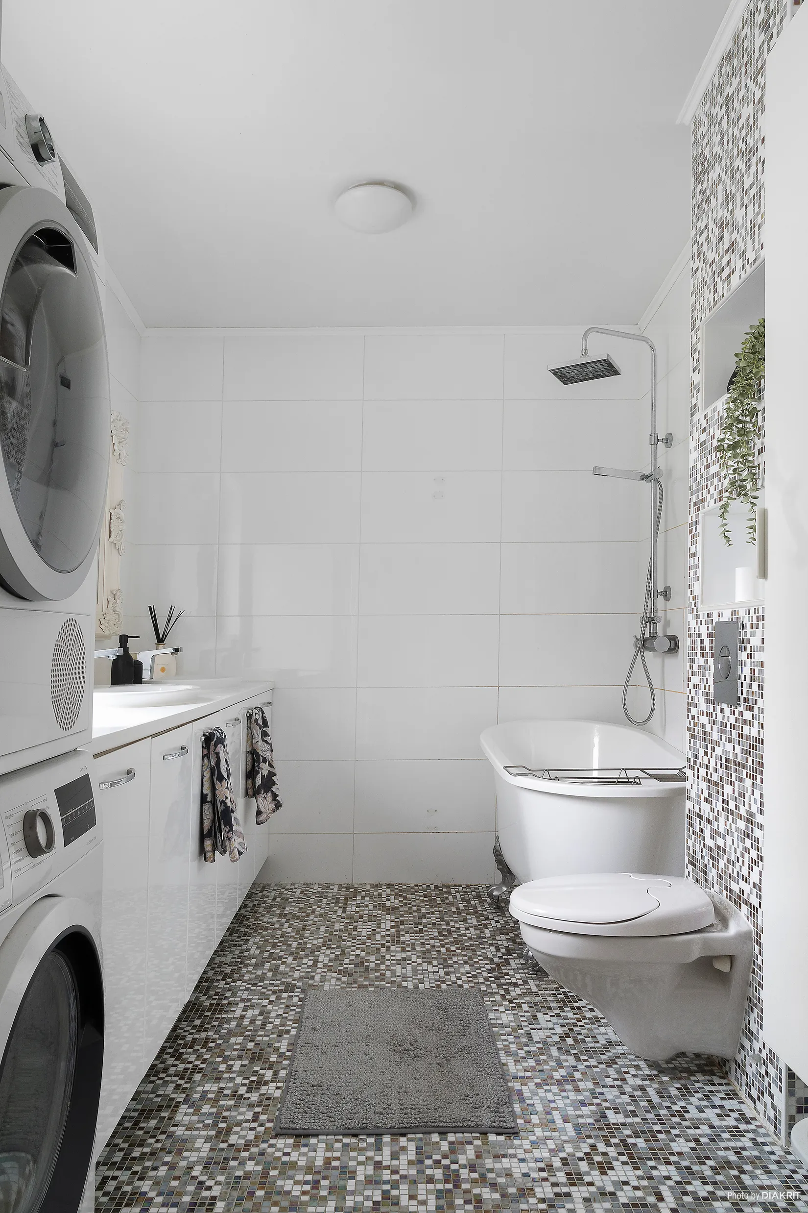 Villa, Radhus, Tallvägen 11, Tumba, Botkyrka