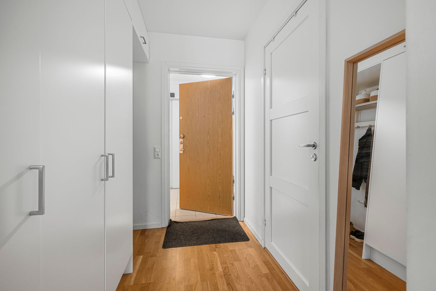 Bostadsrätt, Råcksta gårdsväg 28, Råcksta, Stockholm