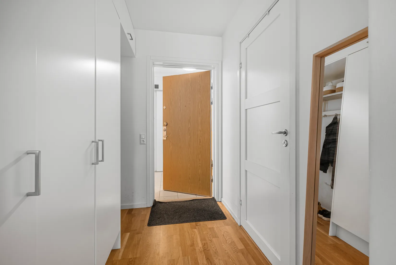 Bostadsrätt, Råcksta gårdsväg 28, Råcksta, Stockholm