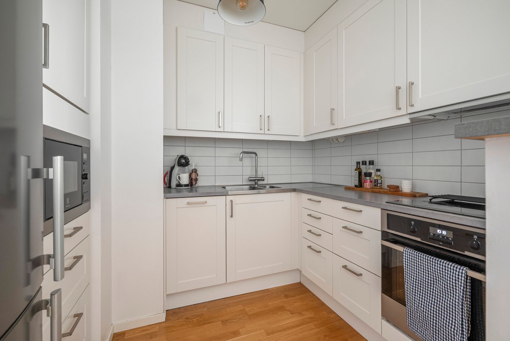 Bostadsrätt, Råcksta gårdsväg 28, Råcksta, Stockholm