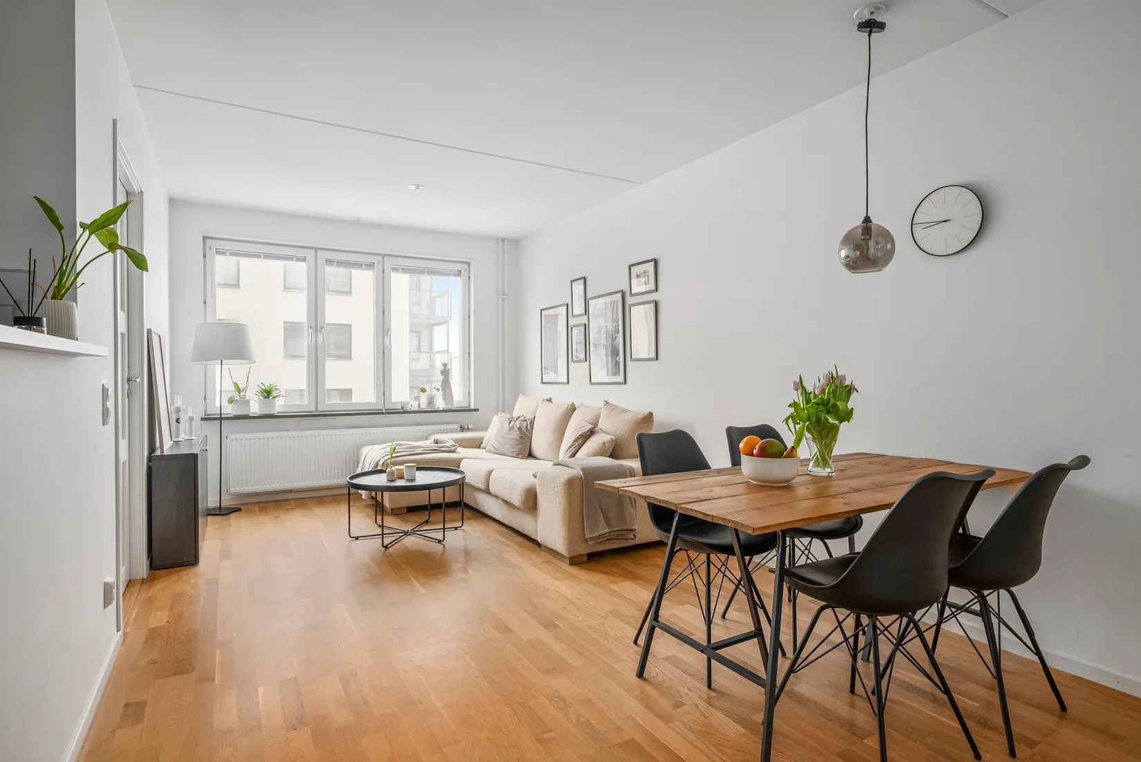 Bostadsrätt, Råcksta gårdsväg 28, Råcksta, Stockholm