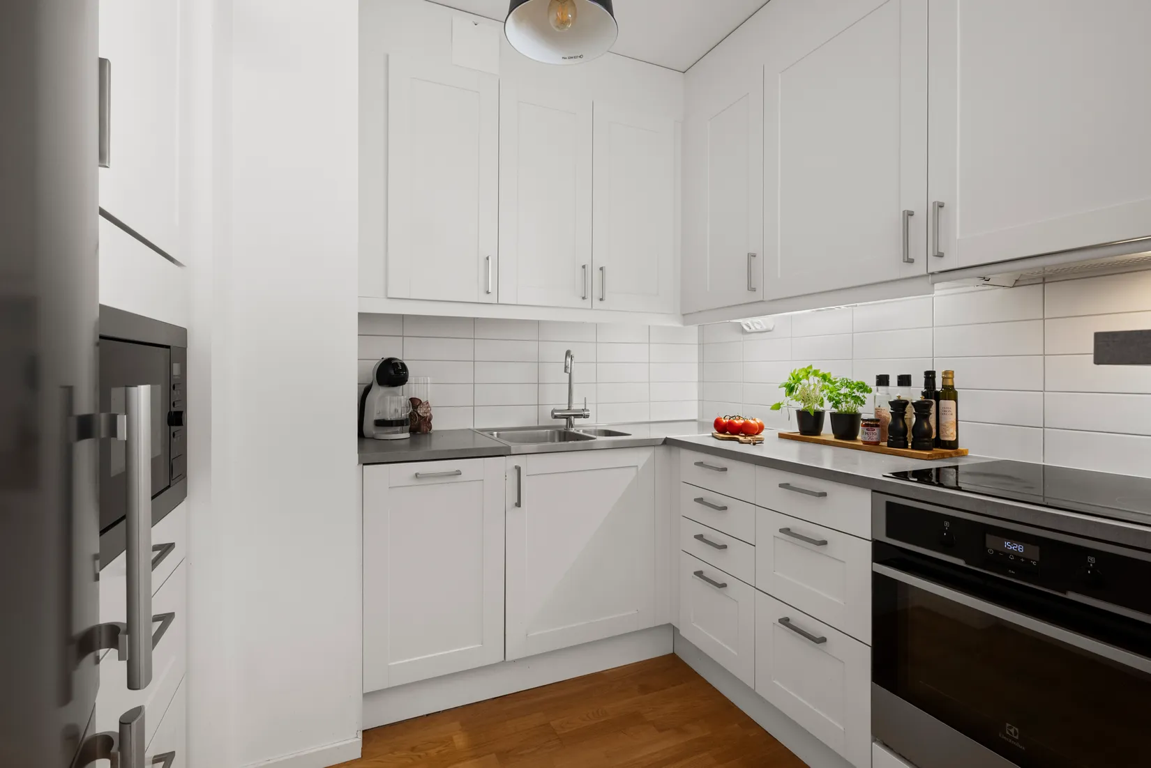 Bostadsrätt, Råcksta gårdsväg 28, Råcksta, Stockholm
