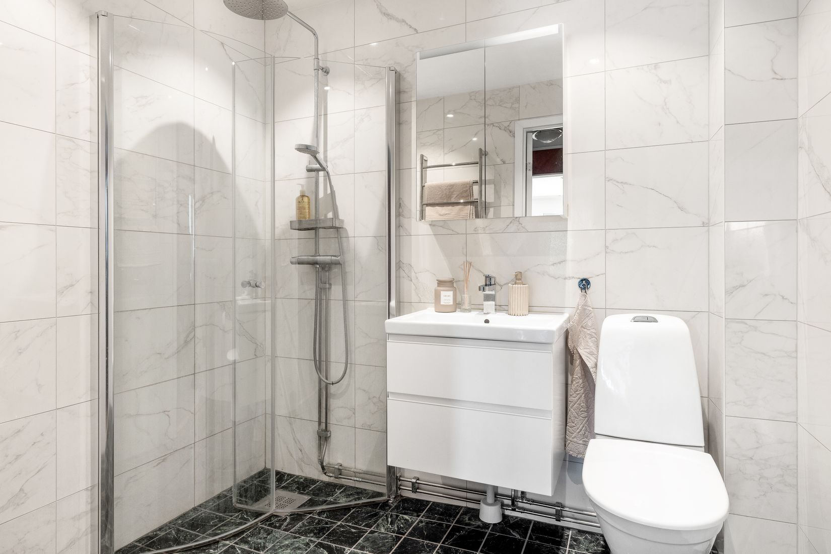 Radhus, Vintergatsvägen 3, Storvreta, Uppsala