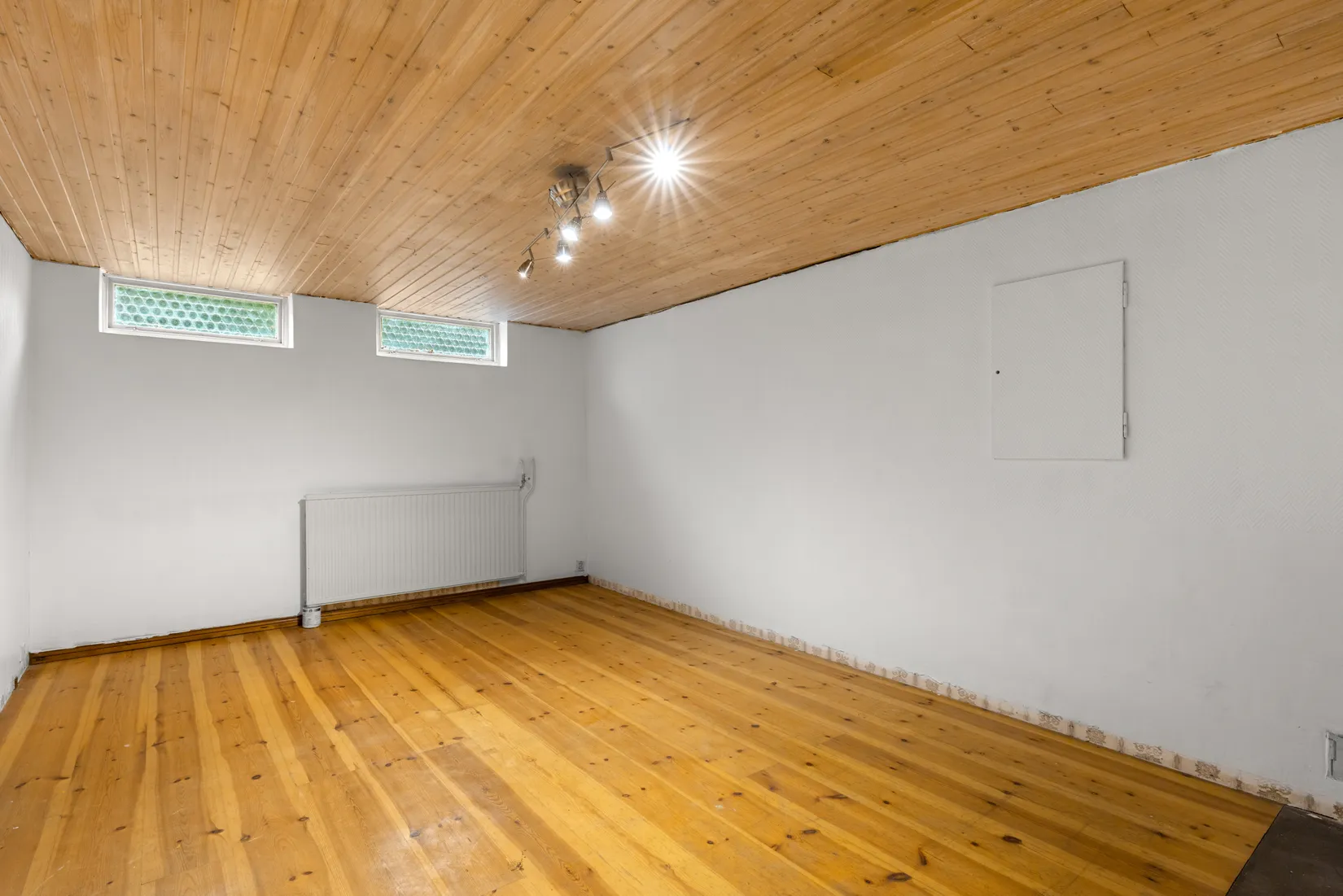 Villa, Slåttervägen 50, Tyresö Centrum, Tyresö