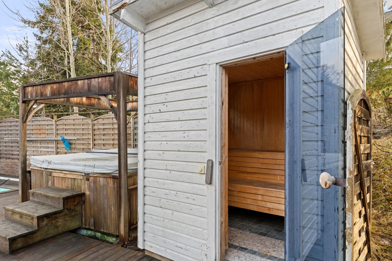 Villa, Slåttervägen 50, Tyresö Centrum, Tyresö