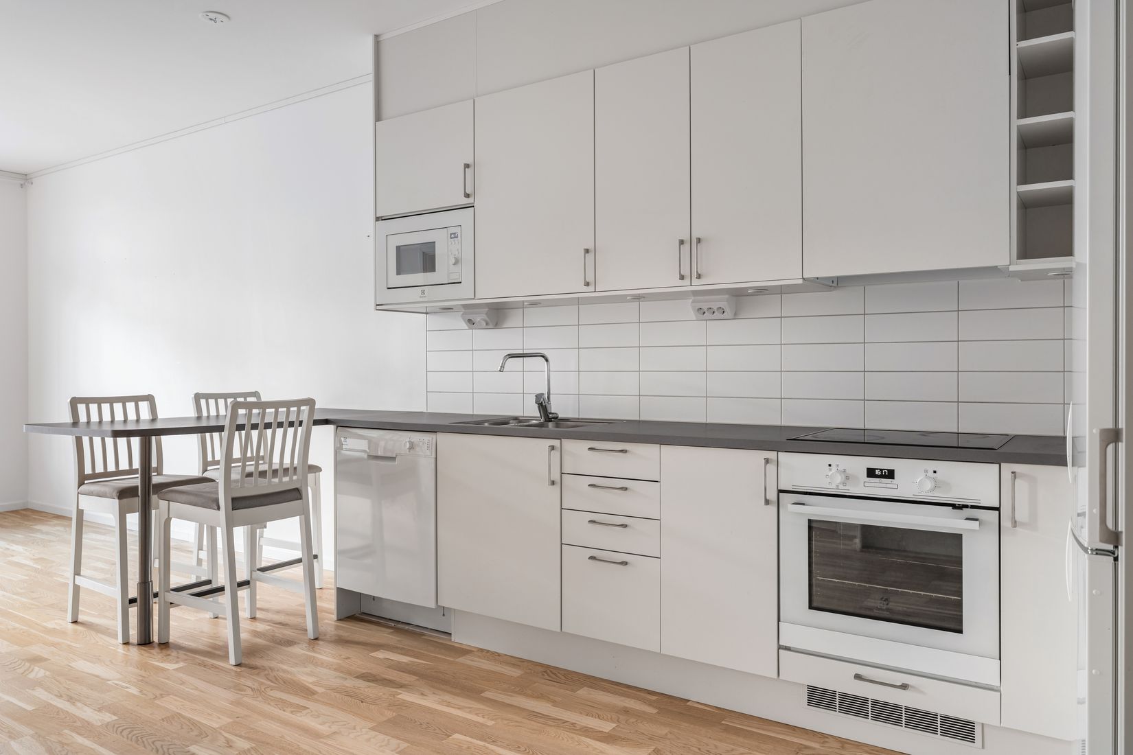 Bostadsrätt, Hägerneholmsvägen 7B, VÅN 4/5, Hägerneholm, Täby