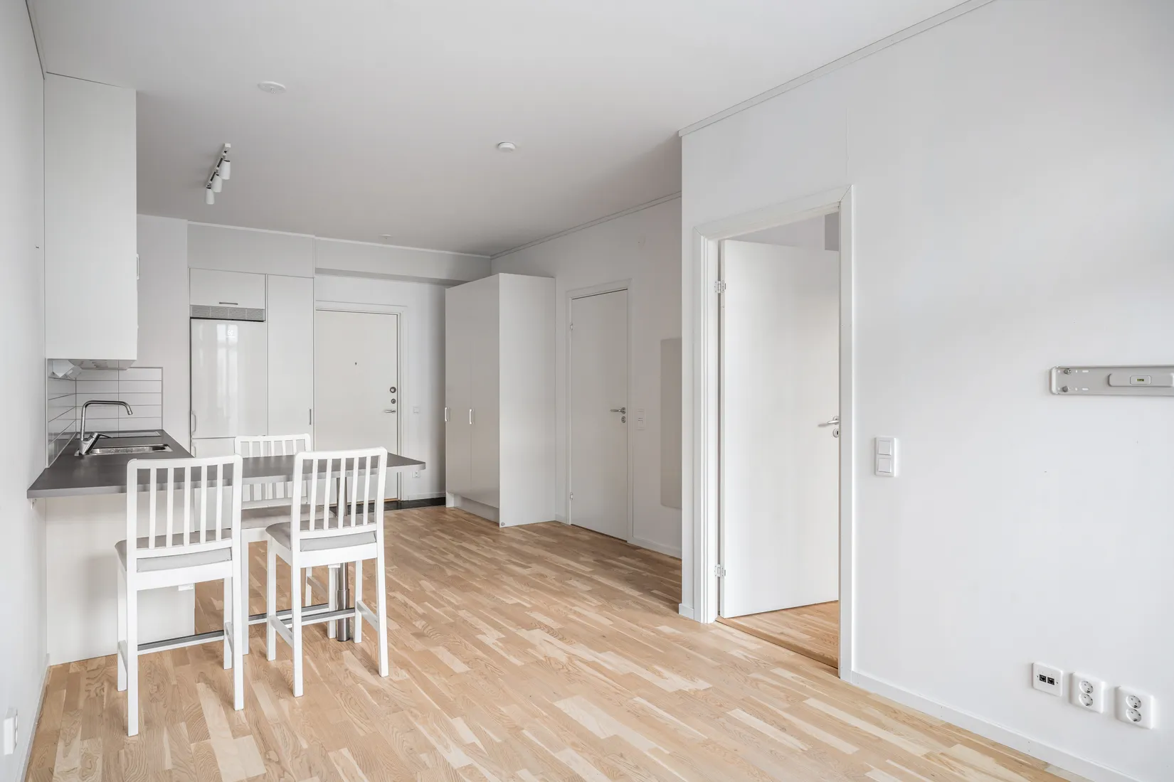 Bostadsrätt, Hägerneholmsvägen 7B, VÅN 4/5, Hägerneholm, Täby