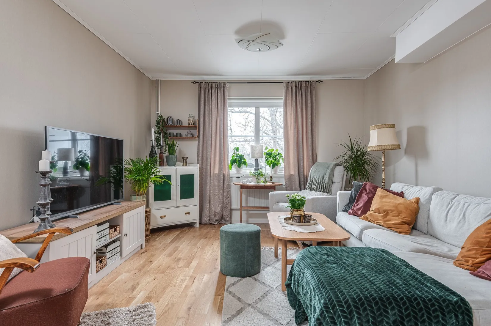 Radhus, Östra Högbyvägen 6f, Finspång