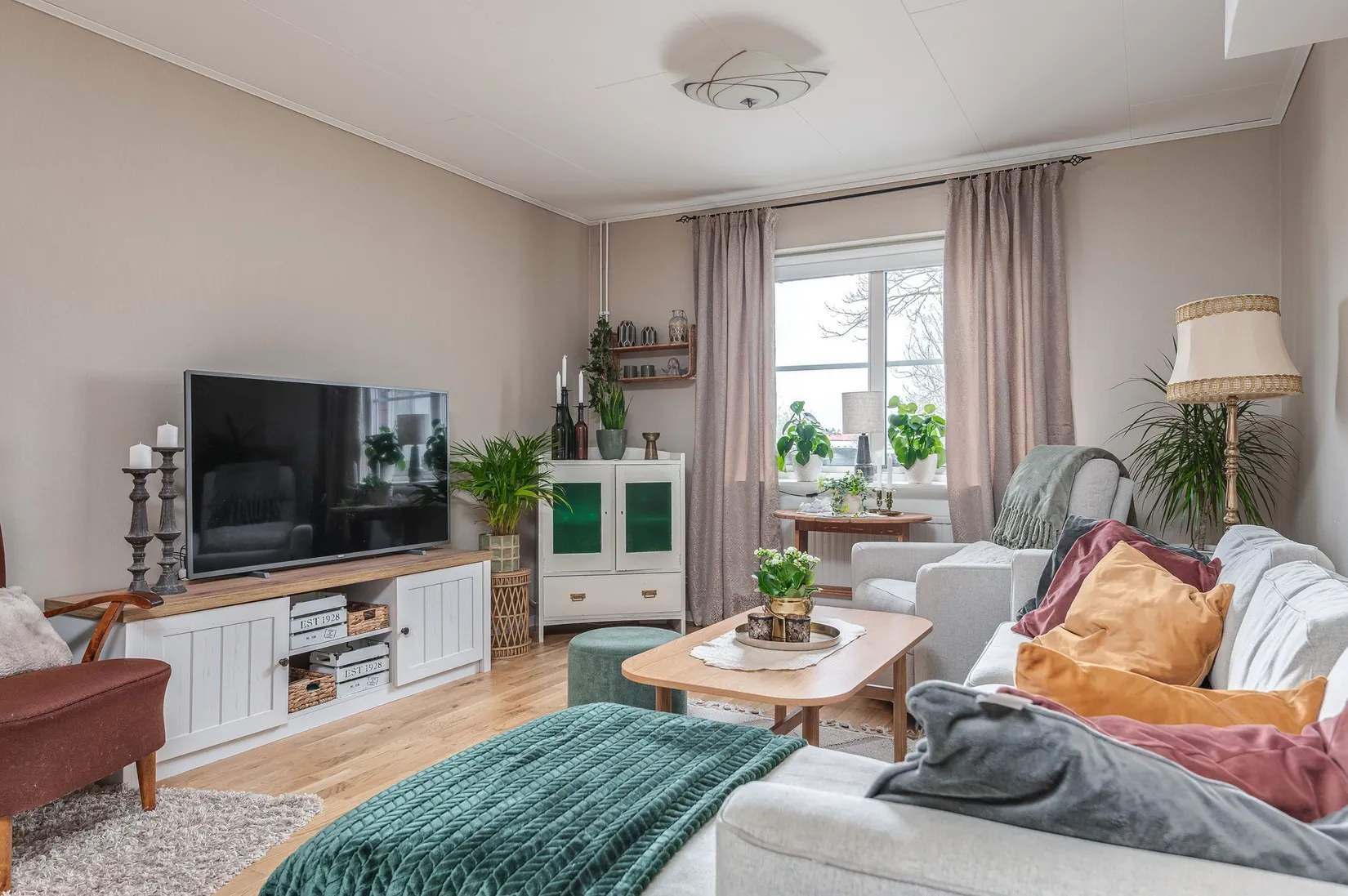 Radhus, Östra Högbyvägen 6f, Finspång