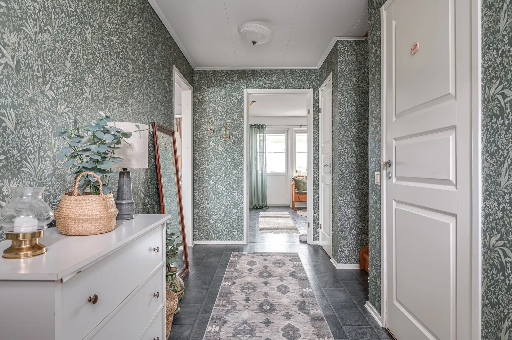 Radhus, Östra Högbyvägen 6f, Finspång