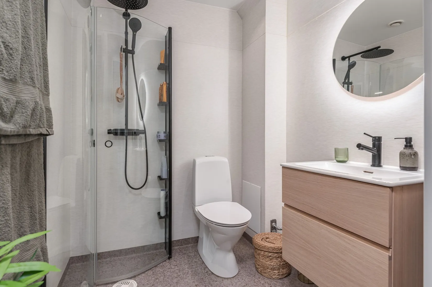 Radhus, Östra Högbyvägen 6f, Finspång