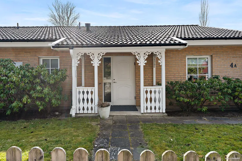 Villa, Radhus, Spångatan 4A & B, Ljungbyhed, Klippan