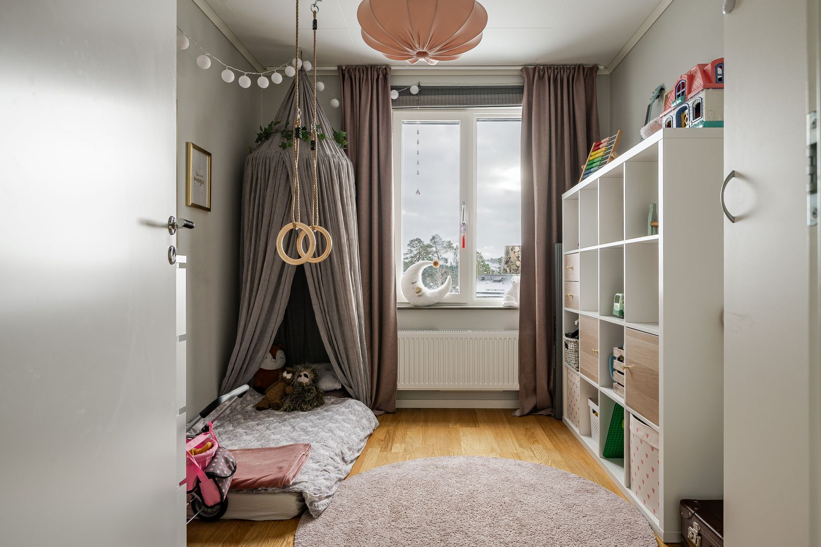 Bostadsrätt, Radhus, Jägarbacken 48A, Läggesta, Strängnäs