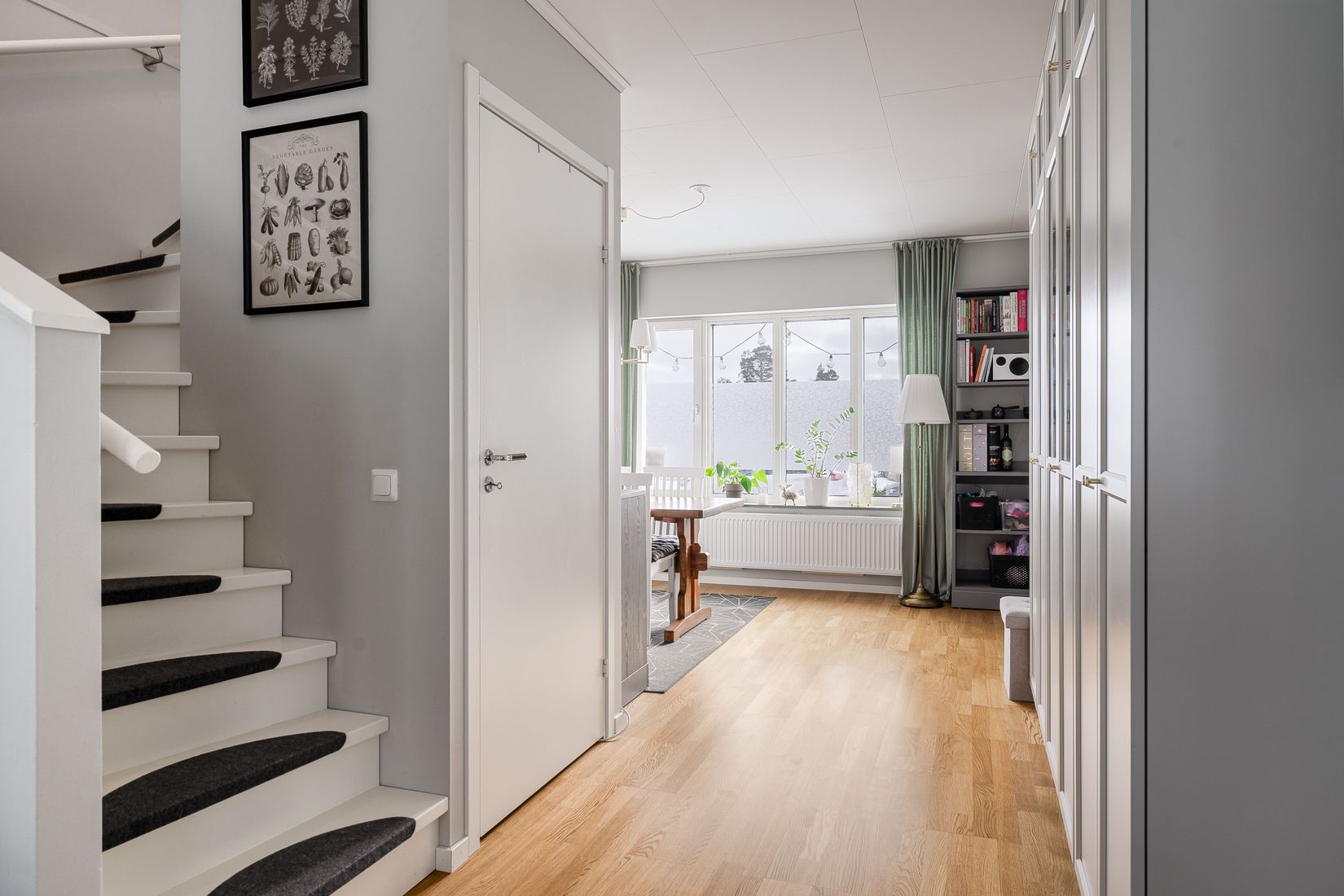 Bostadsrätt, Radhus, Jägarbacken 48A, Läggesta, Strängnäs