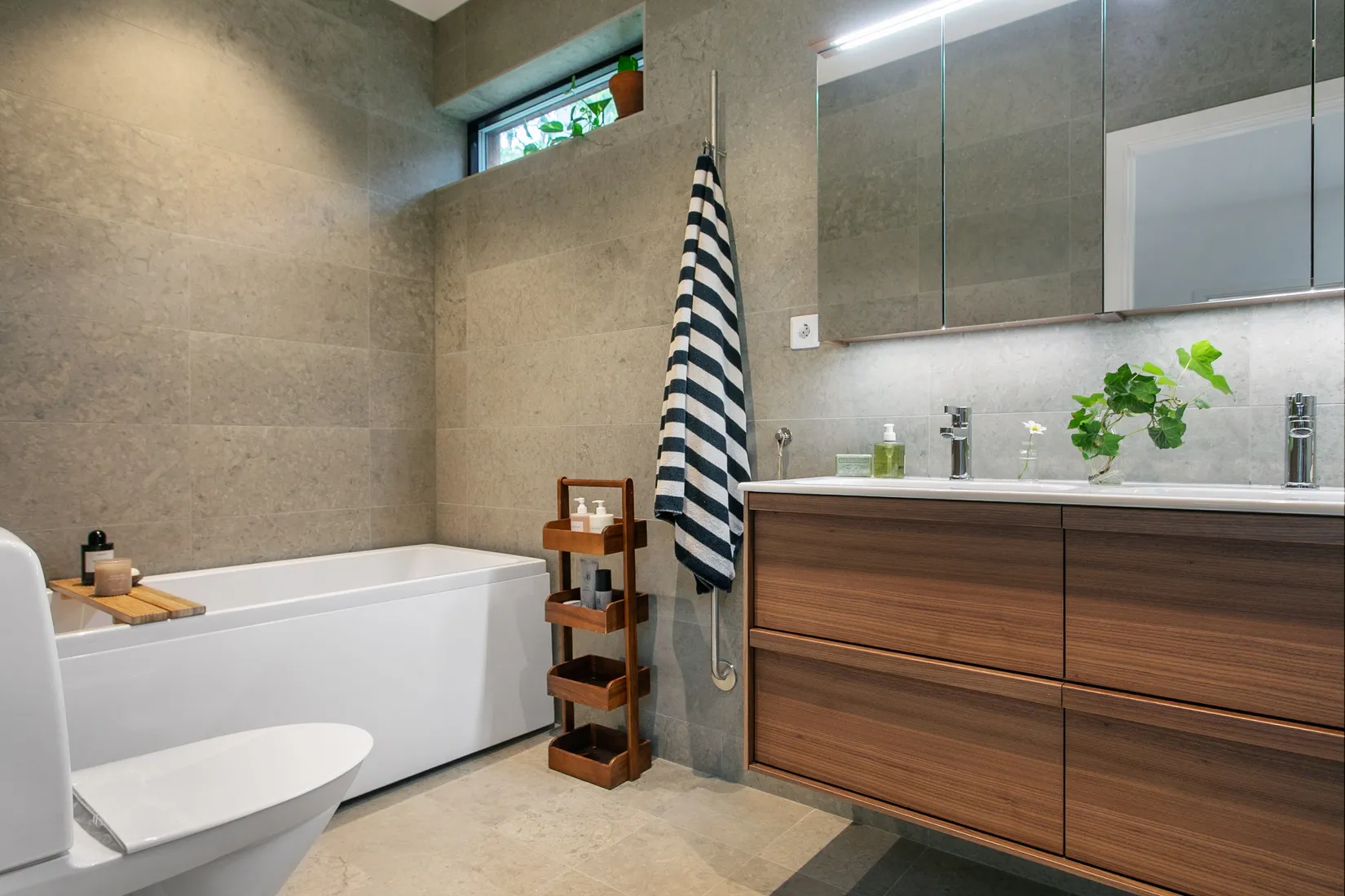 Bostadsrätt, Radhus, Åbroddsvägen 29C, Kummelnäs, Nacka