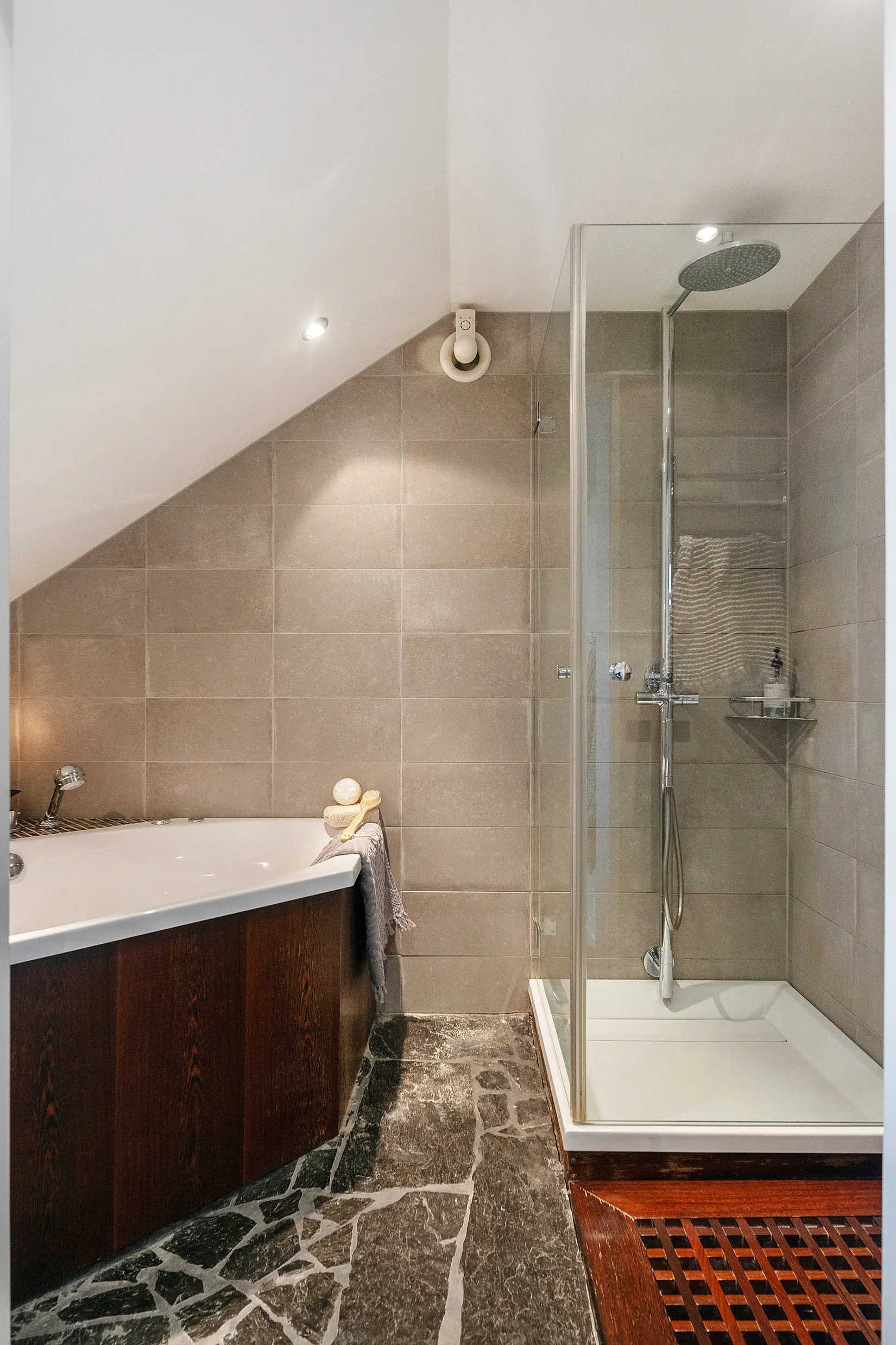 Villa, Sankt Mikaelsgatan 6, Centrum, Uddevalla