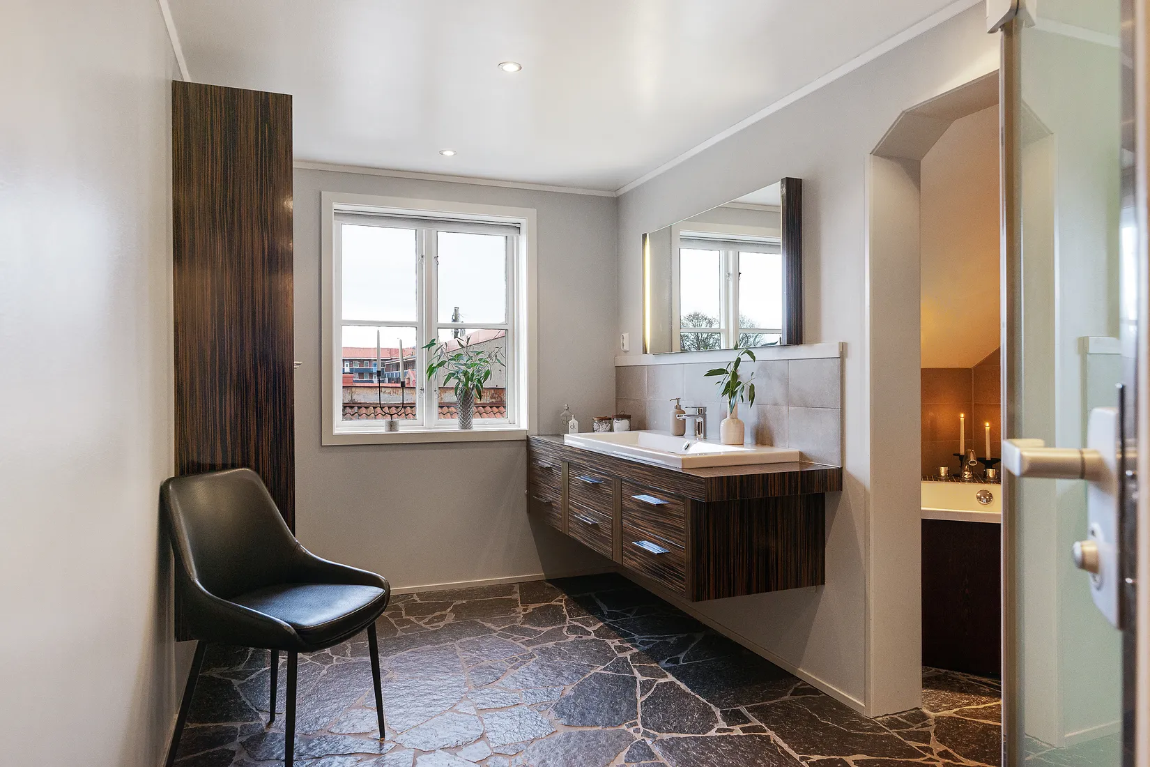 Villa, Sankt Mikaelsgatan 6, Centrum, Uddevalla