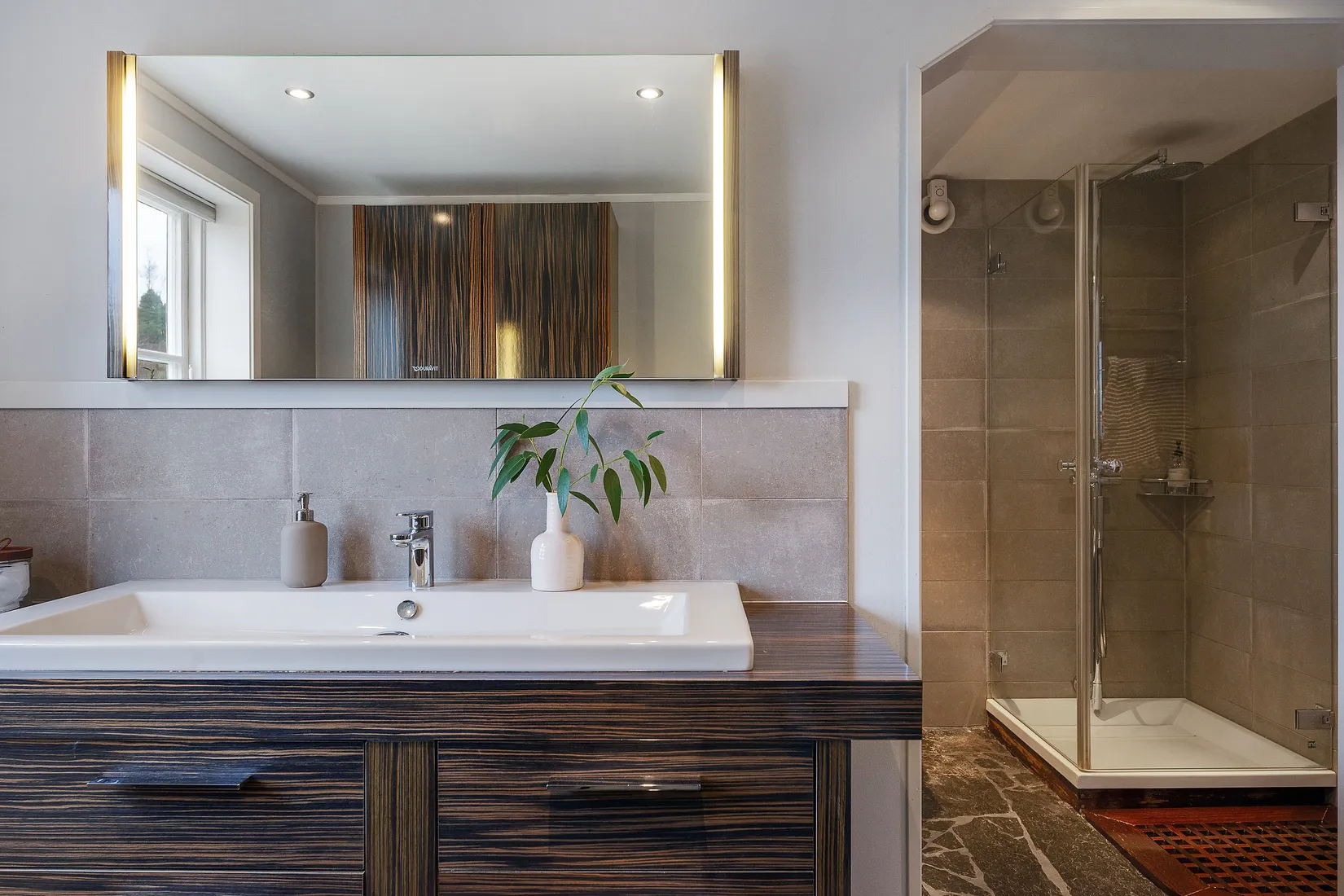 Villa, Sankt Mikaelsgatan 6, Centrum, Uddevalla