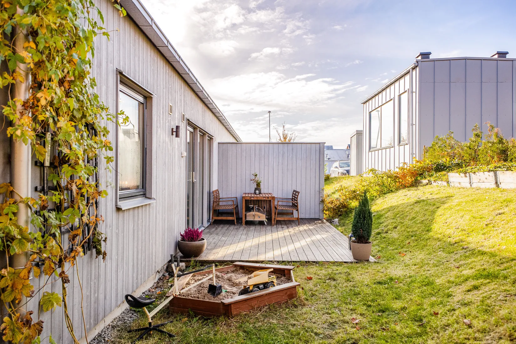 Bostadsrätt, Radhus, Mellanbyvägen 4 A, Frösundavik, Håbo